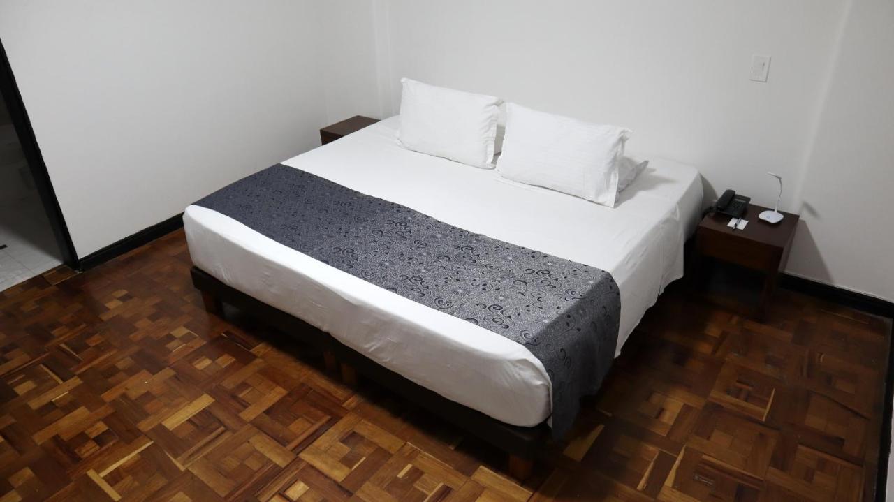 Like Home Hotel Boutique Медельин Экстерьер фото